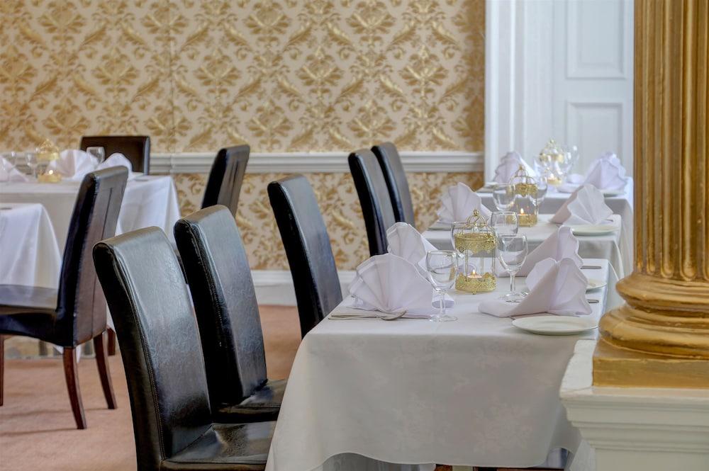 Baylis House Hotel Slough Ngoại thất bức ảnh