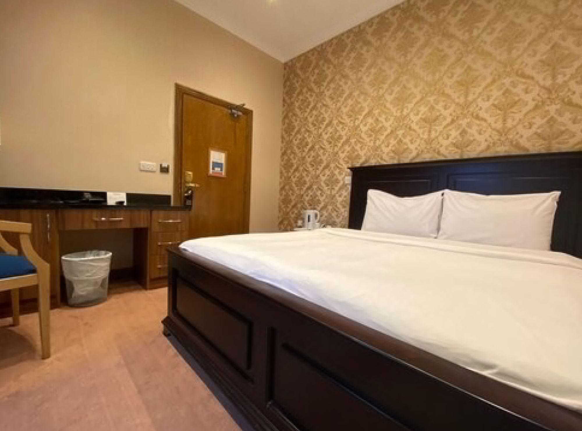 Baylis House Hotel Slough Ngoại thất bức ảnh